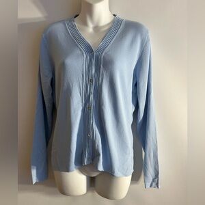 CC HUGHES POWDER BLUE RAYON & NYLON V-NECK WOMEN’S CARDIGAN SIZE MEDIUM